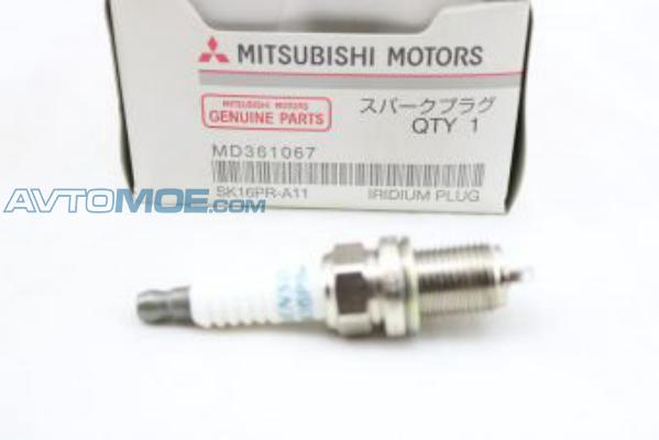 Свеча зажигания MD361067 Mitsubishi (фото №1)