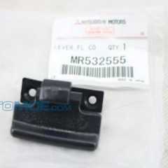 Фото товара Замок крышки подлокотника Mitsubishi MR532555 для OPEL